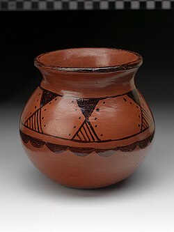 Redware pot by Piipaash (Maricopa) artist Barbara Johnson