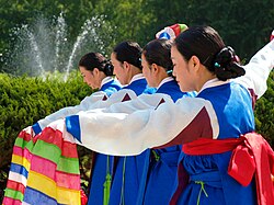 Jinju geommu