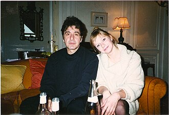 Pacino with Felicity Dean in 1999