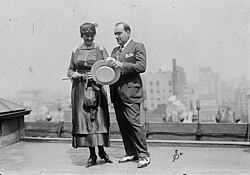 Caruso and his wife on their wedding day, August, 1918