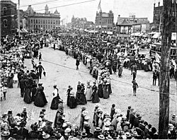 A 1914 women's suffrage march in Lima