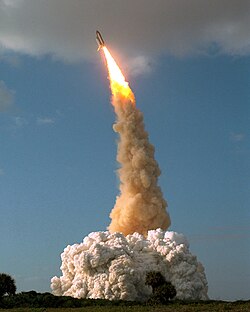 STS-31 lifts off, carrying Hubble into orbit