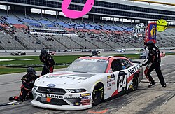 Kaz Grala pitting at Texas Motor Speedway, 2018
