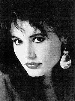 Davis appearing in the Southwest Daily News in 1983