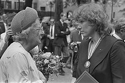 Former Queen Juliana of the Netherlands and Liv Ullmann at the Four Freedoms Award ceremony in Middelburg on 23 June 1984