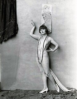Portrait of Brooks by Alfred Cheney Johnston