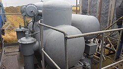 Drilling mud degasser