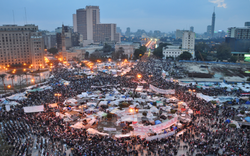 Tahrir Square in Cairo as urban commons
