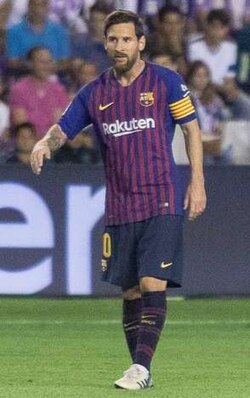 Messi, wearing the captain's armband, against Real Valladolid in 2018