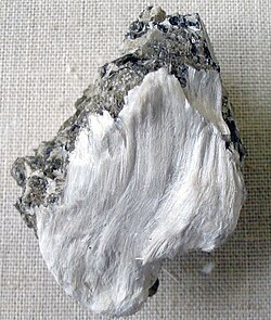 Asbestiform tremolite, part of the amphibole group in the inosilicate subclass