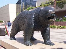 The Bruin statue, designed by Billy Fitzgerald, in Bruin Plaza[77]