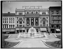 Old Detroit Opera House in 1906