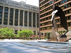 The City Hall-County Building and the Chicago Picasso as seen from Daley Plaza (2006)