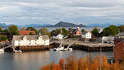 The shrinking Arctic: Parts of Norway north of the Arctic Circle has a temperate climate with the 1991–2020 normals, such as Skrova near Svolvær with mean annual temperature of 6 °C (43 °F), four months above 10°C and no month below 0 °C (32 °F).[64]