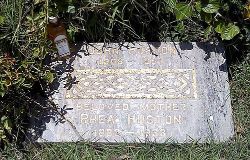 Grave of John Huston and his mother, Rhea, at Hollywood Forever