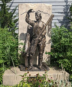 Statue of Jim Bridger outside of the National Frontiers Museum in Independence, Missouri.