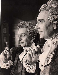 Gielgud (left) as Joseph Surface, and Ralph Richardson as Sir Peter Teazle, The School for Scandal, 1962