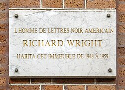 Plaque commemorating Wright's residence in Paris, at 14, rue Monsieur le Prince.