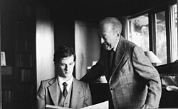 Rudolf Koelman (left) with Heifetz, Los Angeles, 1979