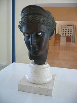 4th-century BCE Praxitelean bronze head of a goddess wearing a lunate crown, found at Issa (Vis, Croatia)