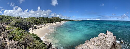 Beach of Anse Grosse Roche, St Anne peninsula
