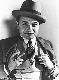 Robinson as a gangster in Little Caesar (1931)