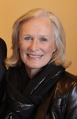 Close attending a mental health advocacy meeting at the office of U.S. Senator Debbie Stabenow in 2013