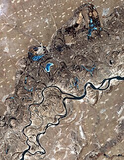 Meanders, scroll-bars and oxbow lakes in the Songhua River