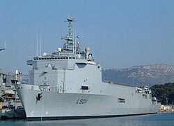 Amphibious landing ship Foudre