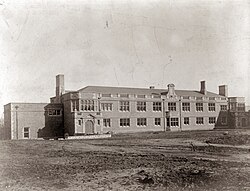 Cupples Hall on the grounds of the 1904 World's Fair