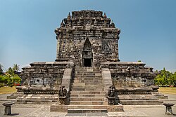 The construction of Mendut temple was initiated and completed during the reign of King Indra (r. 780 AD–800 AD), a valiant king of Shailendra dynasty.