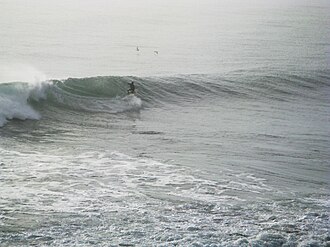 Surf in Punta de Lobos, Pichilemu, Chile.