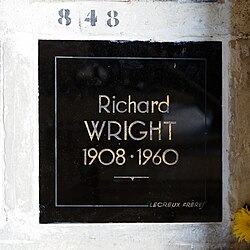Wright's grave in Père Lachaise Cemetery, Paris