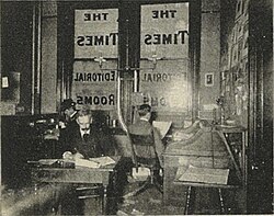 "Quarters of the news editor", one of a group of four photos in the 1900 brochure Seattle and the Orient, which was collectively captioned "The Seattle Daily Times—Editorial Department".