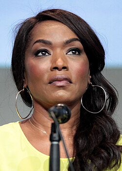 Bassett at San Diego Comic-Con in 2015