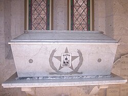 A coffin in the San Fernando Cathedral purports to hold the ashes of the Alamo defenders, including Crockett. However, historians believe it more probable that the ashes were buried near the Alamo.