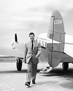 Cummings flew his Beechcraft to Joplin, Missouri—his hometown—in 1956