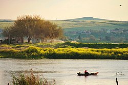 The Tigris river flowing through the region of modern Mosul in Upper Mesopotamia.