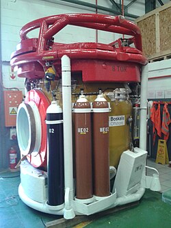 A closed bell used for saturation diving