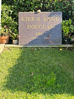Grave of Kirk Douglas
