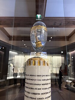 Galileo's middle finger from his right hand