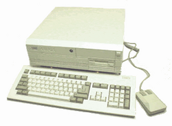 When played on advanced Amiga systems, such as the Amiga 4000 (pictured), Walker has additional features, such as a speech between the player's mech and its headquarters.[12]