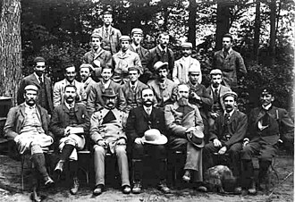 Schlich, in the middle of the seated row, with students from the forestry school at Oxford, on a visit to the forests of Saxony in the year 1892