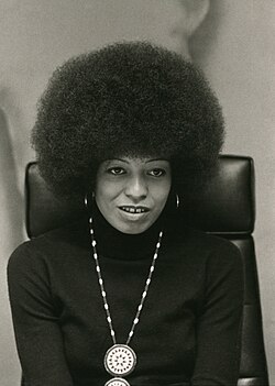 1974 portrait of Davis by Bernard Gotfryd
