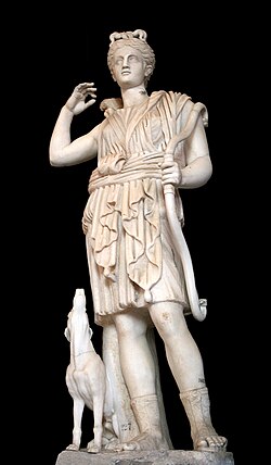 Artémis (Diane), the huntress. Roman copy of a Greek statue, 2nd century. Galleria dei Candelabri – Vatican Museums