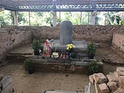 Stone lingam and yoni pedestal found in Cát Tiên, Vietnam, circa 8th century CE. At 2.1 meter tall, this is the largest lingam ever found in Southeast Asia