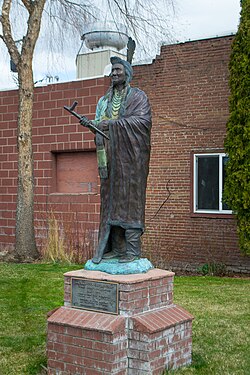 A statue of Young Chief Joseph in Enterprise, Oregon