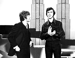 Humperdinck (right) and Oliver on The Engelbert Humperdinck Show in 1970