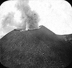 Vesuvius erupting (before 1923)