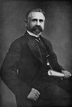 Frank Damrosch, founder of the Institute of Musical Art, commonly referred to as the "Damrosch School"[8]